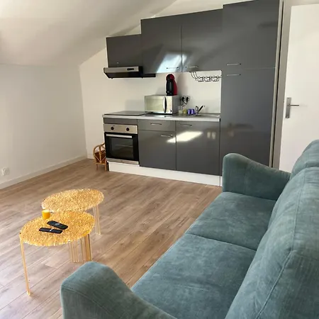 30m2 Hyper Centre Apartment
